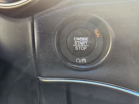 Used 2017 Jeep Grand Cherokee Limited image 23