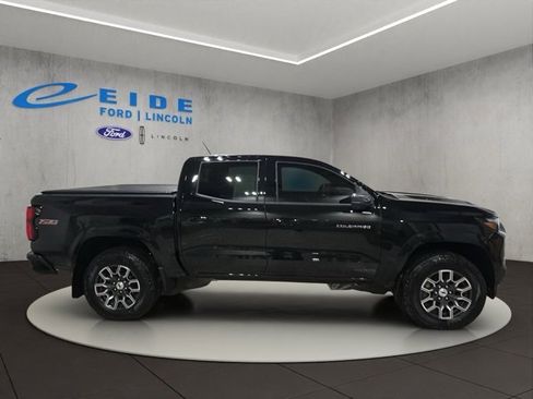 Used 2025 Chevrolet Colorado Z71 w/ Technology Package image 5