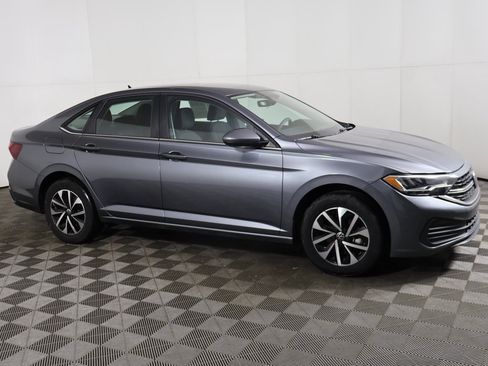 Used 2023 Volkswagen Jetta S image 11