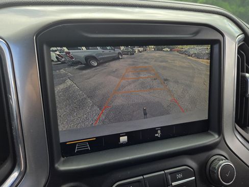 Used 2019 Chevrolet Silverado 1500 LT Trail Boss AWD/4WD image 25