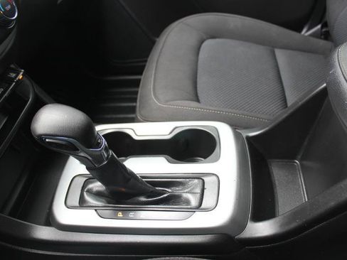 Used 2022 Chevrolet Colorado LT w/ Fleet Safety Package RWD image 27