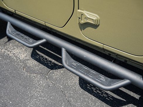 Used 2026 Jeep Wrangler Unlimited Rubicon AWD/4WD image 15