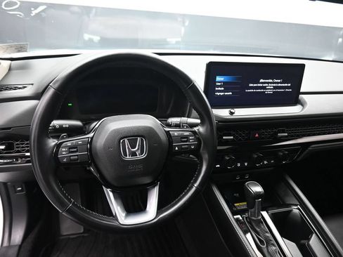 Used 2023 Honda Accord Touring image 14