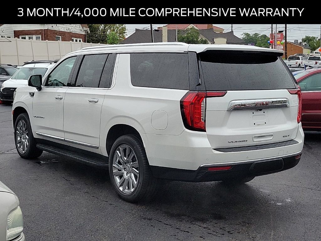 Used 2021 GMC Yukon XL SLT w/ SLT Luxury Plus Package AWD/4WD image 3