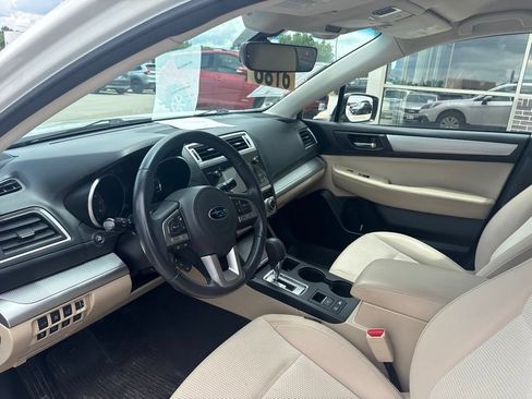 Used 2017 Subaru Outback 2.5i Premium AWD/4WD image 11