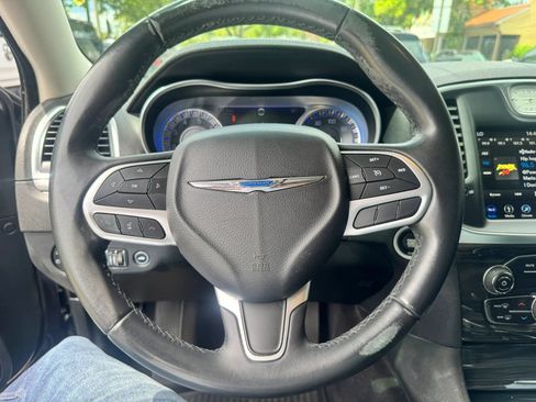 Used 2018 Chrysler 300 Touring w/ Sport Appearance Package RWD image 33