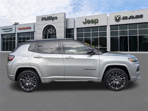 Certified 2022 Jeep Compass High Altitude image 2