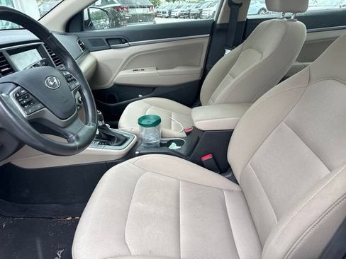 Used 2018 Hyundai Elantra Value Edition FWD image 3