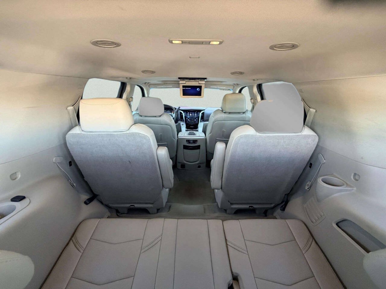 Used 2016 Cadillac Escalade Luxury AWD/4WD image 10