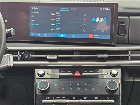 Used 2025 Hyundai Santa Fe SEL FWD image 18