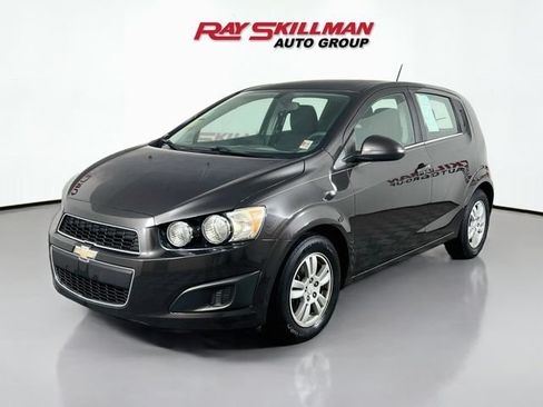 Used 2015 Chevrolet Sonic LT FWD image 3