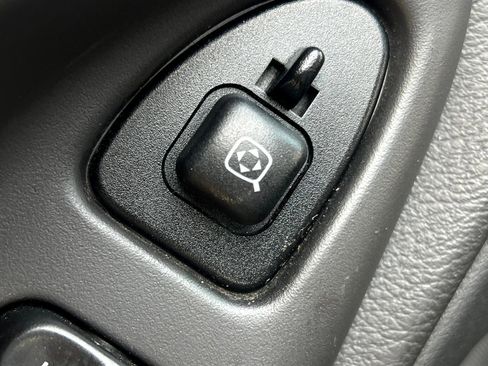 Used 2001 Ford Mustang Cobra image 39