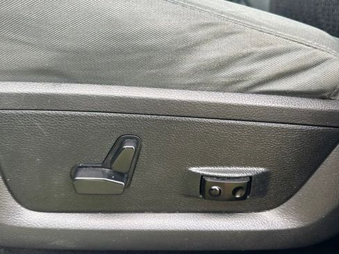 Used 2017 RAM 2500 SLT image 14