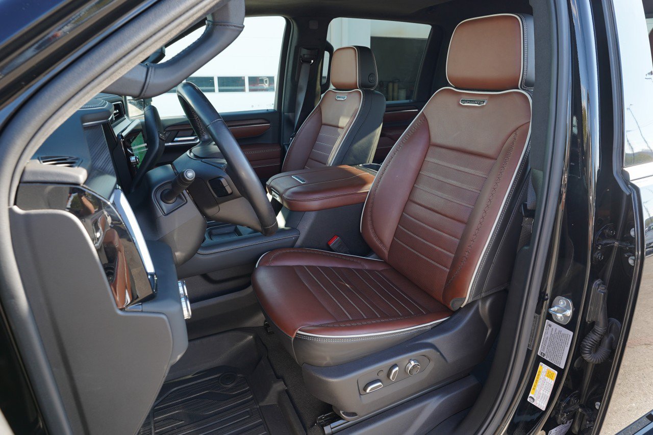 Used 2024 GMC Sierra 2500 Denali Ultimate w/ Max Trailering Package AWD/4WD image 18