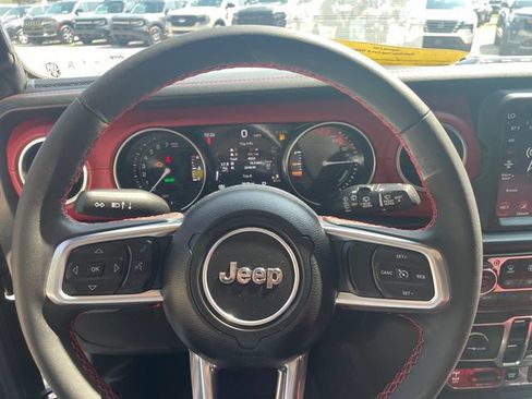 Used 2023 Jeep Wrangler Unlimited Rubicon 4xe AWD/4WD image 28