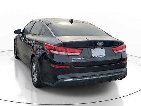 Used 2020 Kia Optima LX image 4