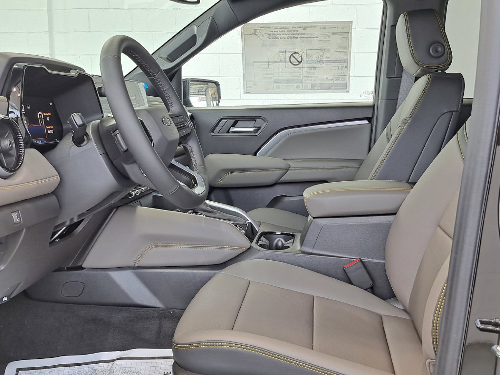 New 2026 Chevrolet Colorado ZR2 w/ Technology Package AWD/4WD image 12