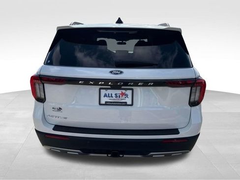 New 2026 Ford Explorer Active w/ Active Comfort Package image 7