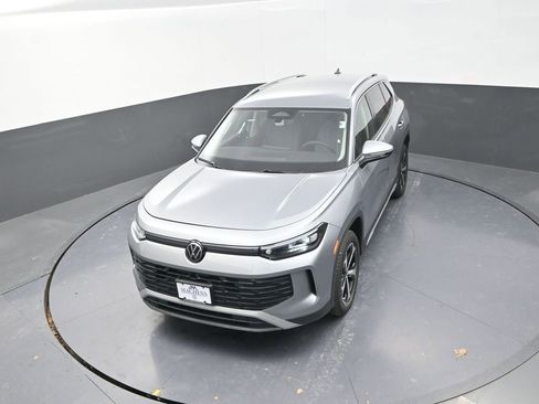 New 2026 Volkswagen Tiguan SE AWD/4WD image 15