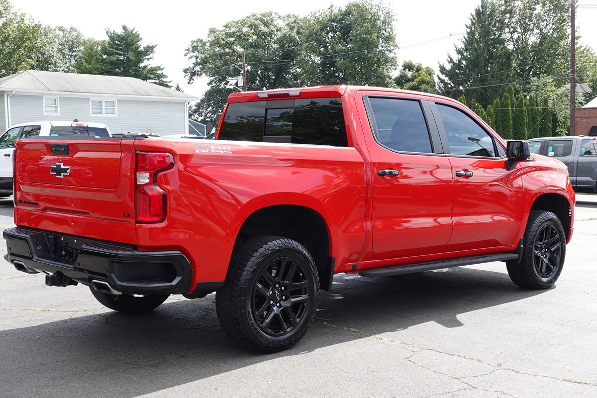 Used 2022 Chevrolet Silverado 1500 LT Trail Boss w/ LT Trail Boss Premium Package AWD/4WD image 3