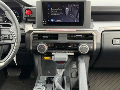 Certified 2025 Toyota 4Runner TRD Off-Road AWD/4WD image 21