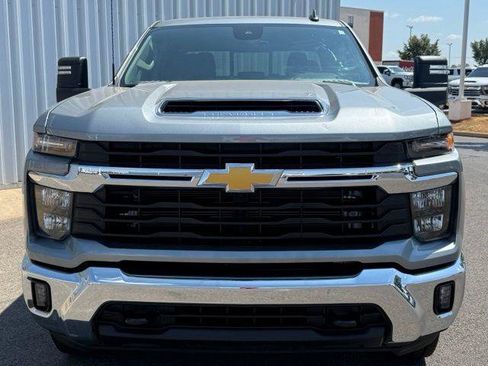 Used 2025 Chevrolet Silverado 2500 LT AWD/4WD image 18