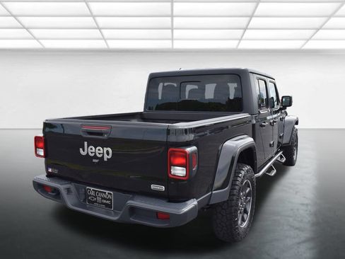 Used 2023 Jeep Gladiator Overland AWD/4WD image 8