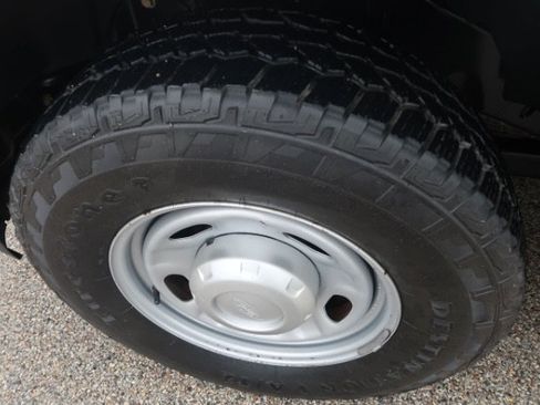 Used 2019 Ford F250 2WD Regular Cab Super Duty image 15