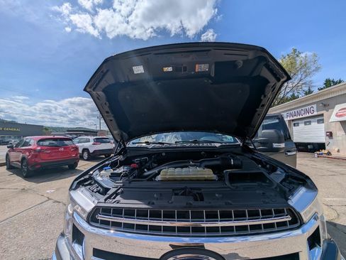 Used 2019 Ford F150 XLT w/ Equipment Group 302A Luxury AWD/4WD image 55