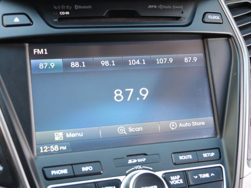 Used 2015 Hyundai Santa Fe Sport 2.0T w/ Option Group 05 FWD image 27