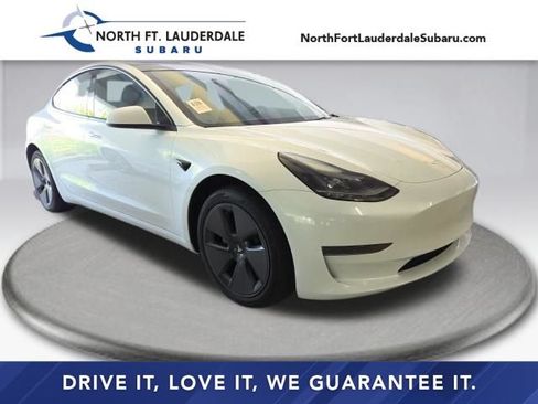 Used 2023 Tesla Model 3 Standard Range RWD image 1