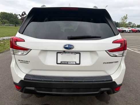 Used 2021 Subaru Forester Premium AWD/4WD image 8