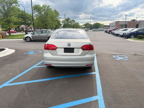 Used 2012 Volkswagen Jetta Sedan FWD image 6