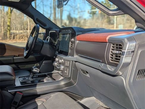 Used 2022 Ford F150 Lariat w/ Equipment Group 502A High image 40