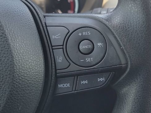 Certified 2023 Toyota RAV4 XLE FWD image 28