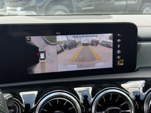 Used 2023 Mercedes-Benz CLA 250 image 21