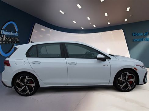 New 2026 Volkswagen GTI SE image 4