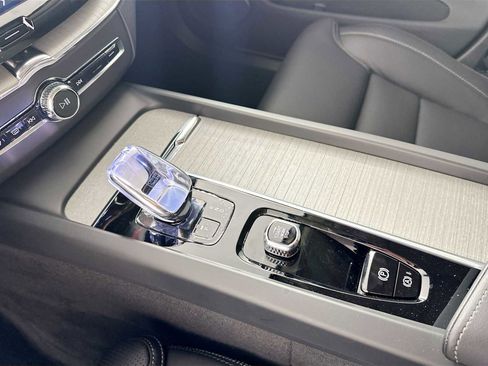 Used 2025 Volvo XC60 T8 Ultra w/ Protection Package Premier image 13