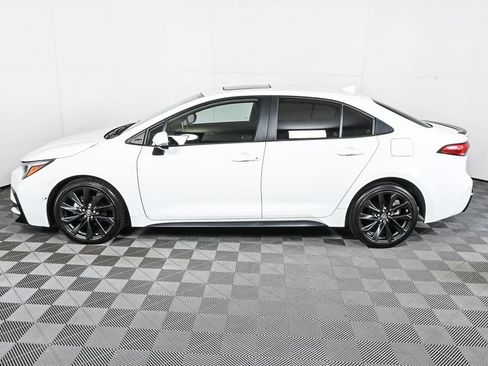 Used 2023 Toyota Corolla XSE image 2