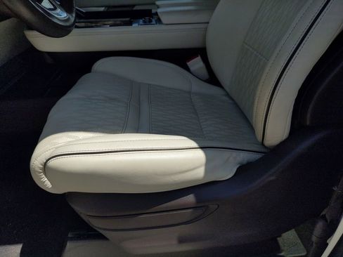 Used 2022 Lincoln Navigator L Black Label image 19