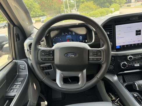Used 2025 Ford F150 Lariat w/ Equipment Group 501A Mid AWD/4WD image 21