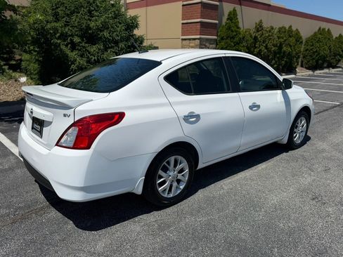 Used 2017 Nissan Versa SV w/ SV Special Edition Package FWD image 8