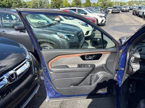 Used 2026 Subaru Forester Premium AWD/4WD image 14