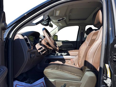 New 2025 RAM 2500 Limited image 9