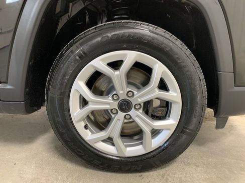 Used 2025 Jeep Compass Sport AWD/4WD image 26