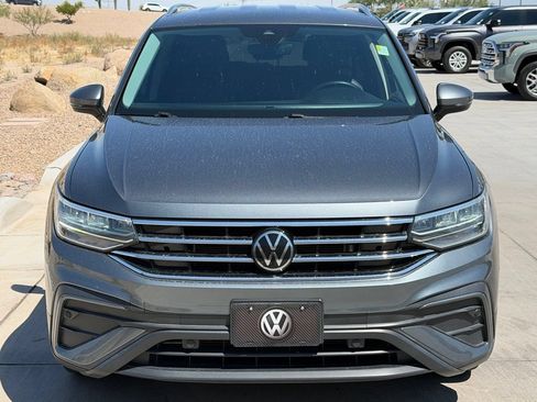 Used 2022 Volkswagen Tiguan SE FWD image 3