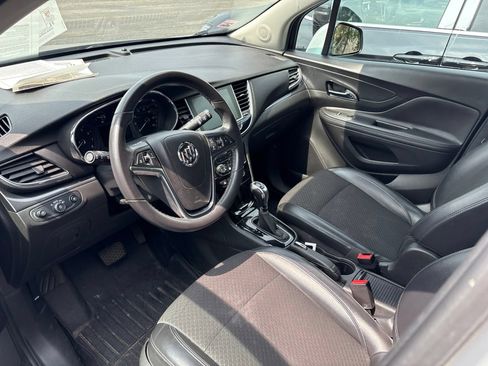 Used 2018 Buick Encore Preferred AWD/4WD image 4