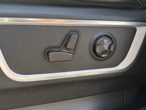 Used 2020 RAM 1500 Laramie image 20