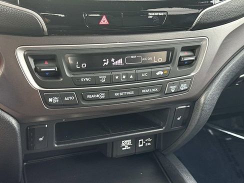 Used 2021 Honda Pilot Black Edition image 38