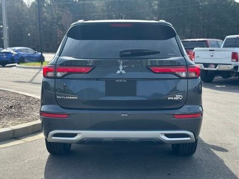 Used 2025 Mitsubishi Outlander SEL image 9